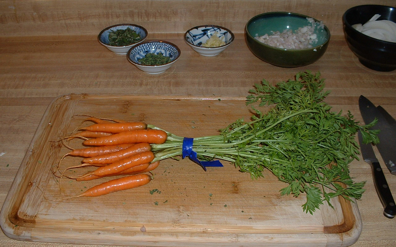 01_carrots_bunch.jpg