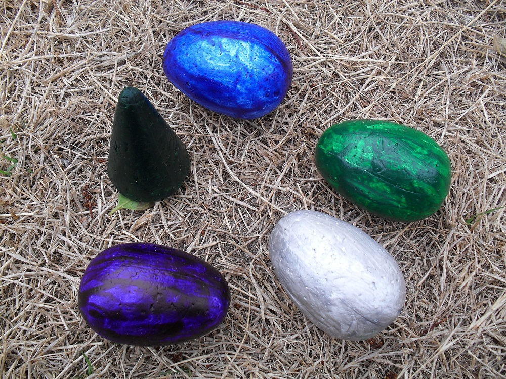 03 Fully Painted Eggs.JPG