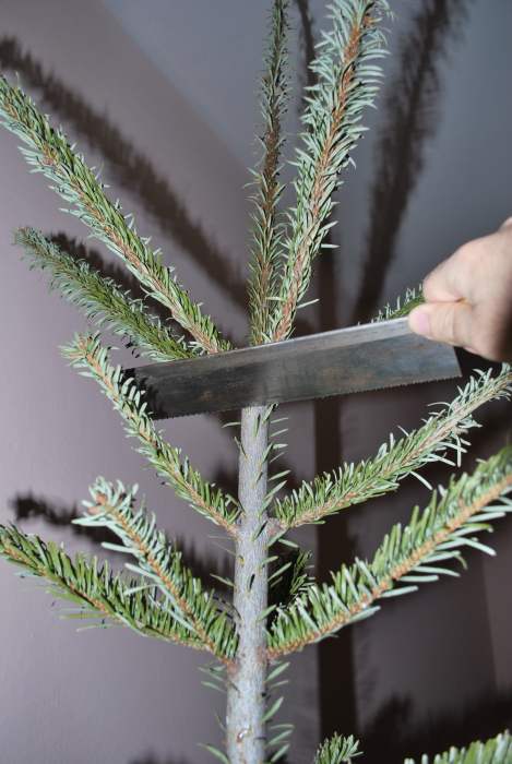 03_cut_the_top_of_the_christmas_tree01.jpg