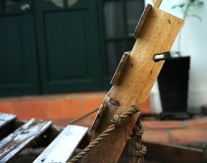 04-Adjustable-Pallet-Lounger.jpg