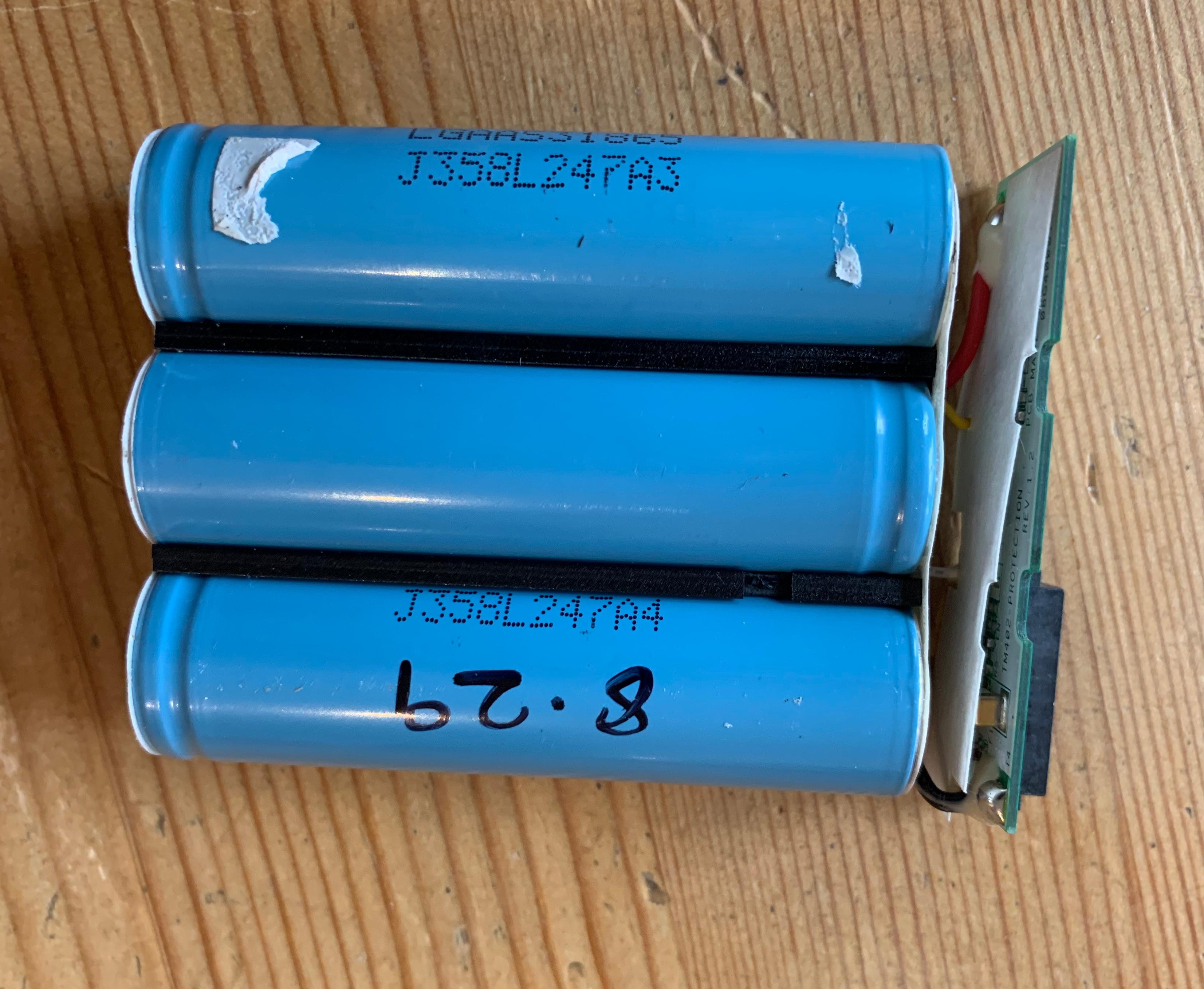 04.3 Pack Battery.jpg