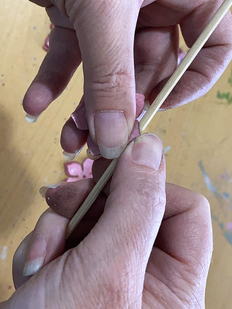 04_5611-curling tip with dowel.JPG