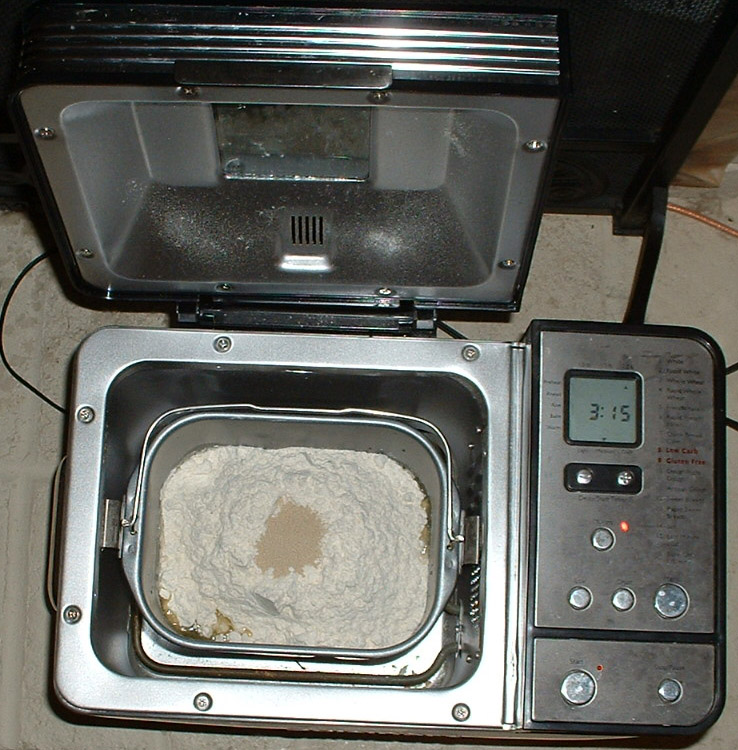 04_breadMixInMachine.jpg