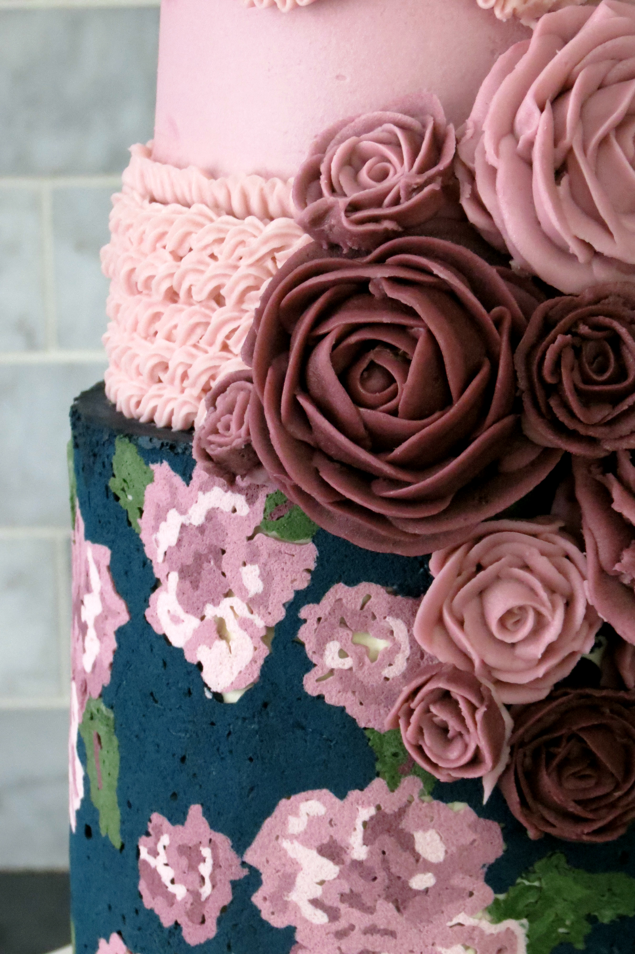 05 Vintage Tapestry Cake - Buttercream Roses.jpg