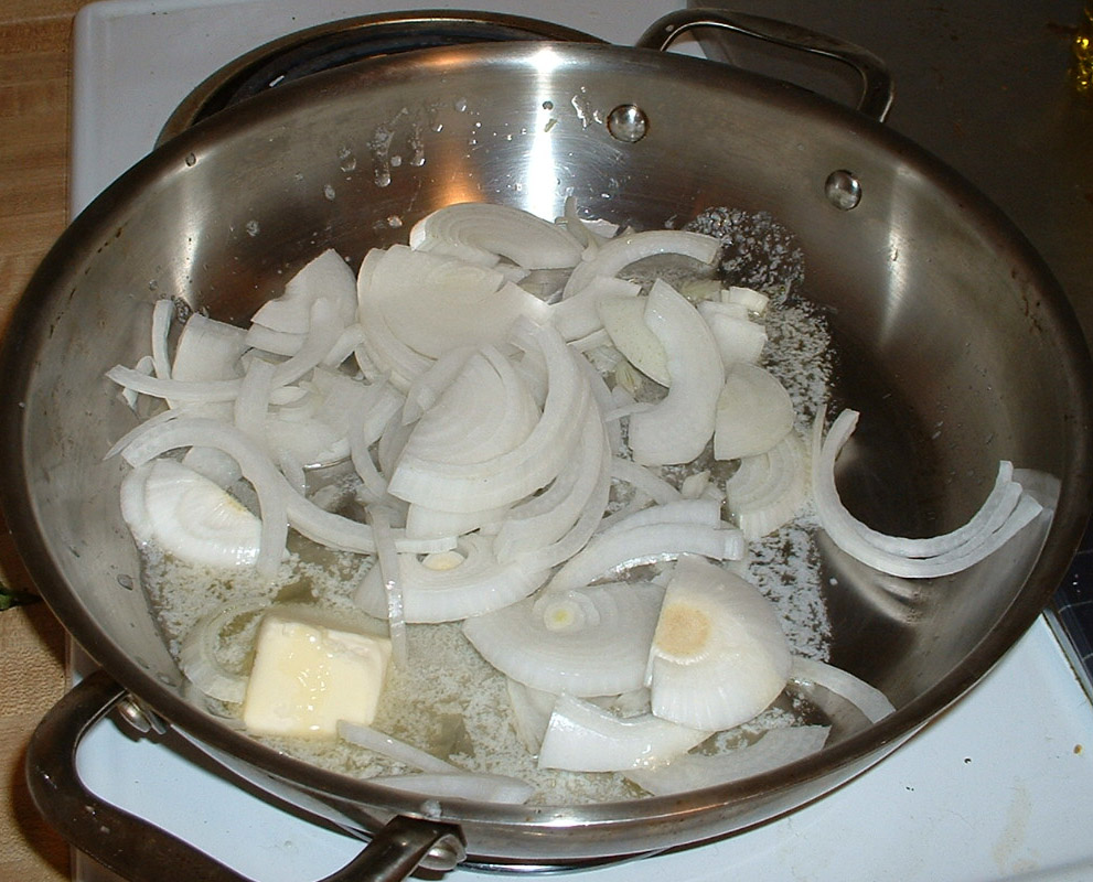 05_onions_startingToCook.jpg