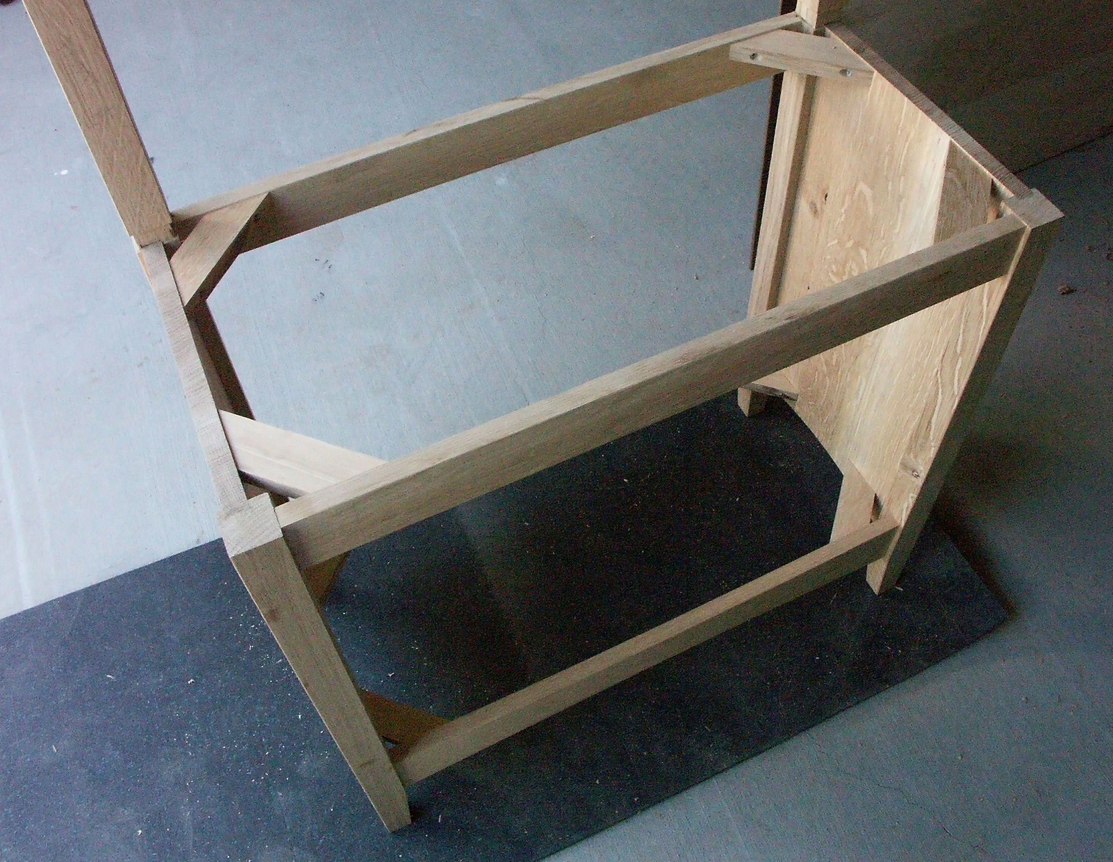 06 Crossbracing.JPG