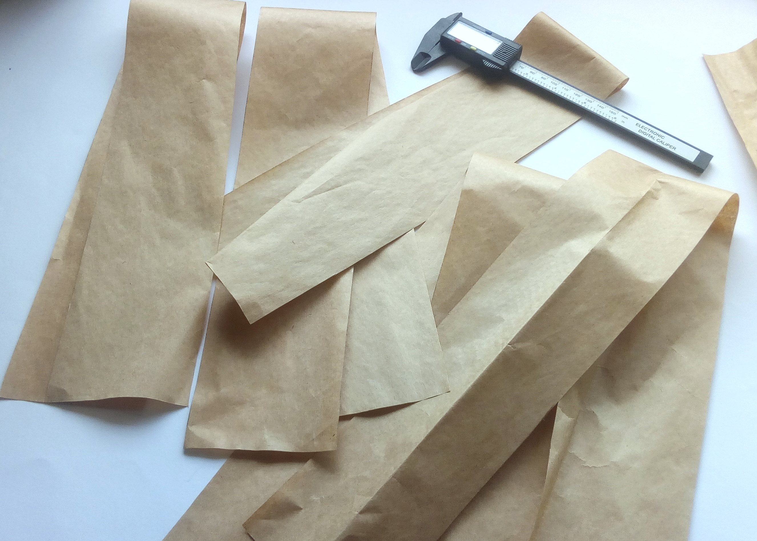 06-Kraft paper strips.jpg