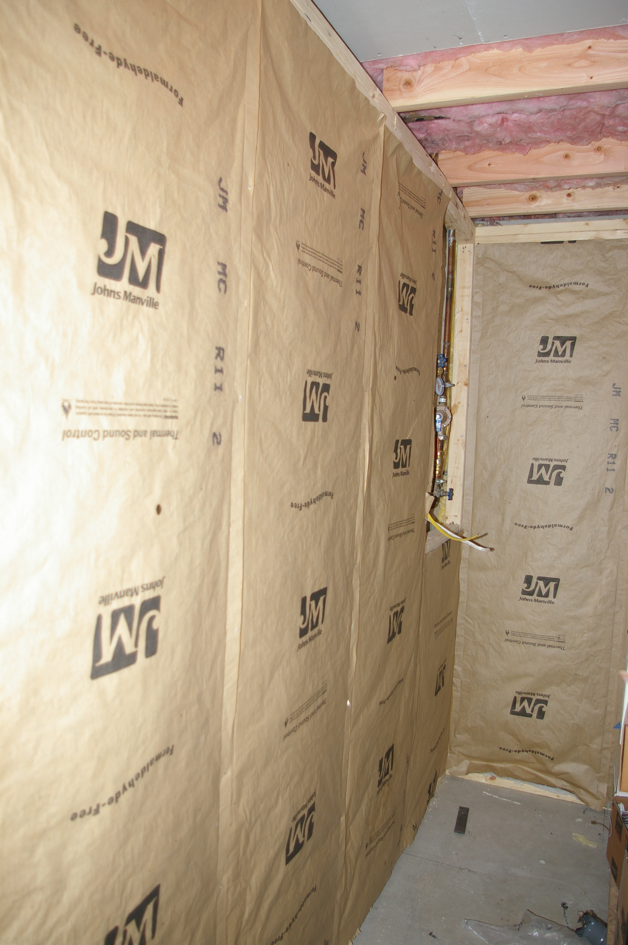 06.01 Insulating.JPG