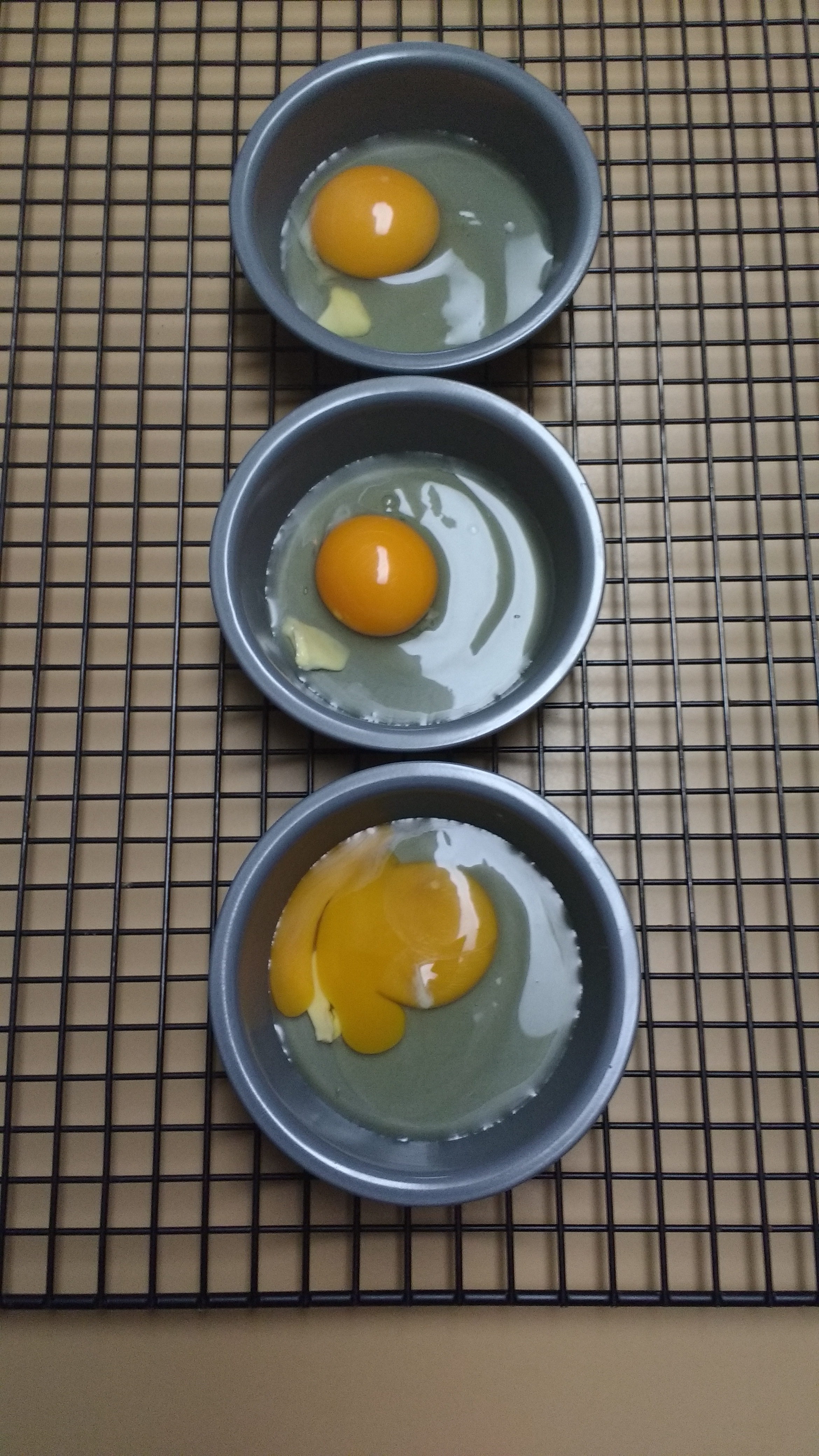 07 Crack Eggs.jpg