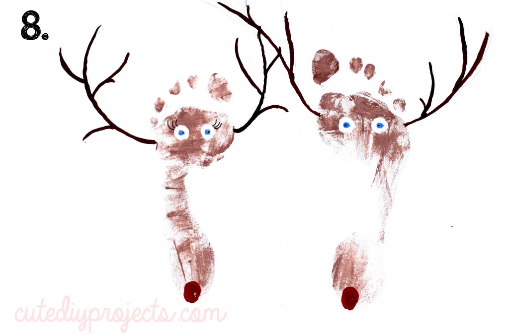 08-Creative-Reindeer-Footprint-Craft-1024x673.jpg