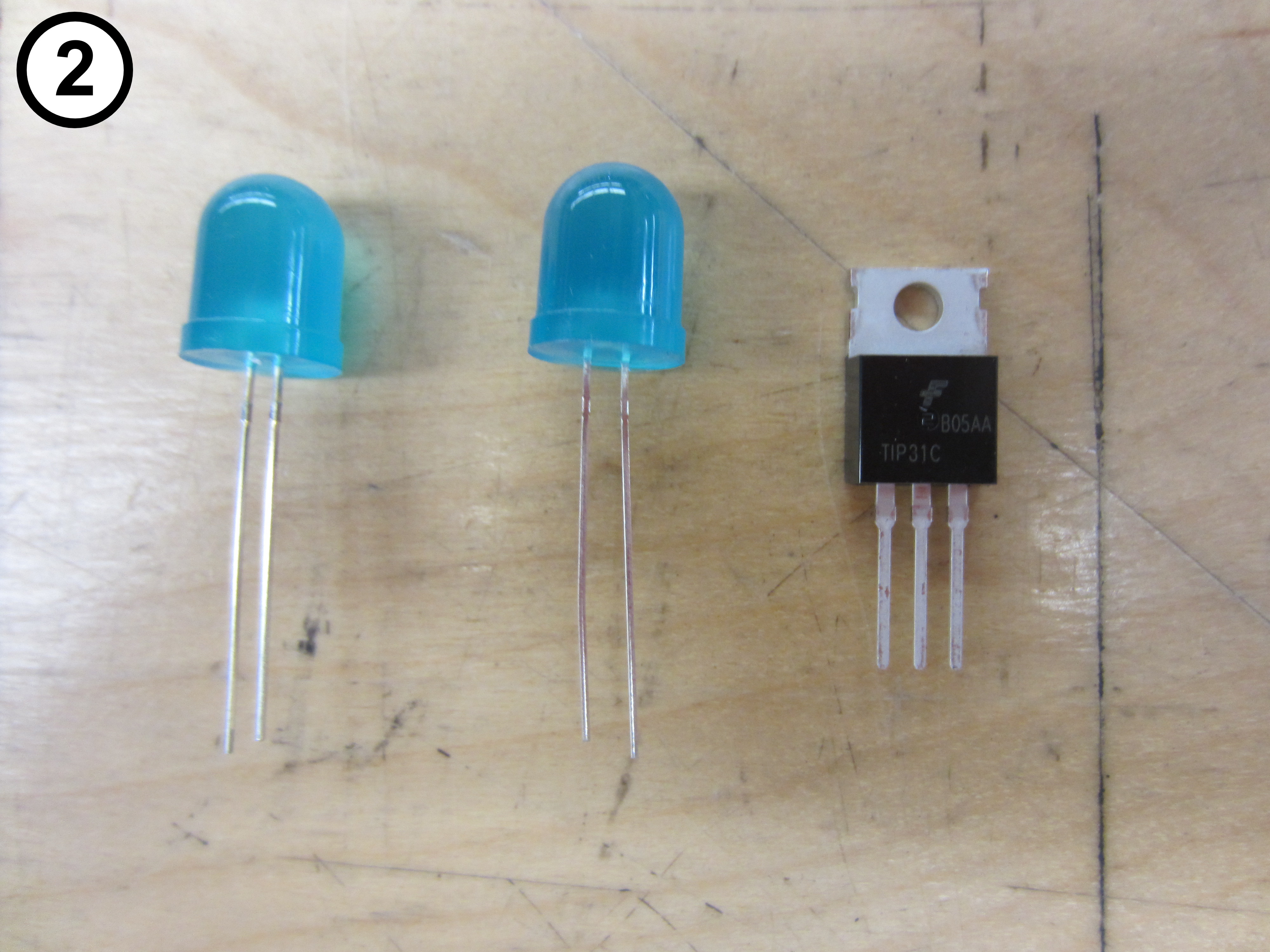 1 - 2 - LEDs and TIP31.JPG