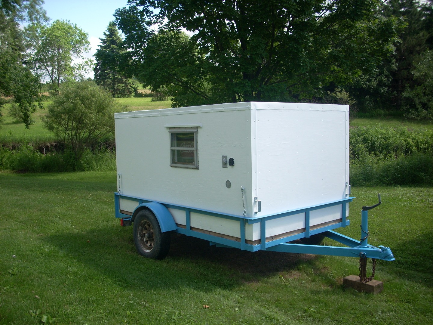 1 - Karl Kilburn Camper - Exterior View.JPG