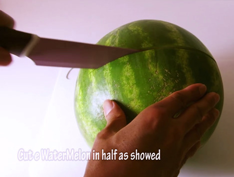 1-1_watermelon_easy_slice.jpg