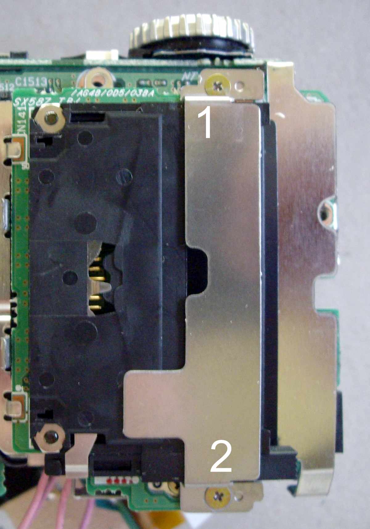 10 CF-Slot.JPG