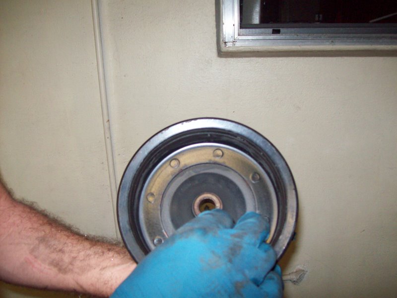 100_0749 Clean pulley.JPG