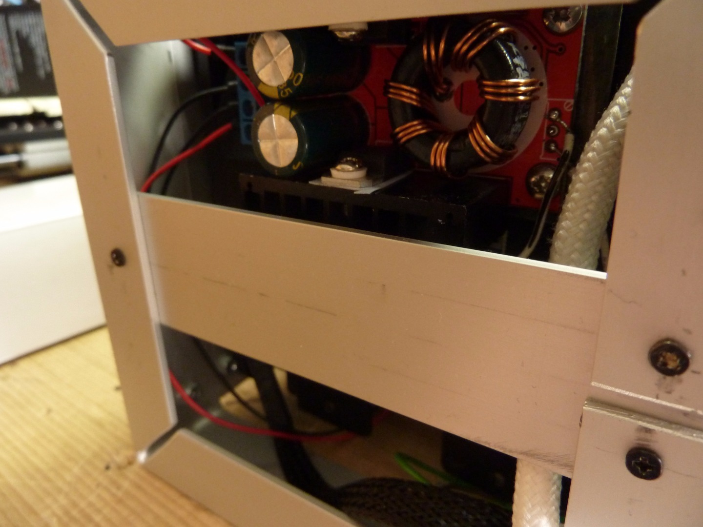 10_Logement_Electronique_1.JPG