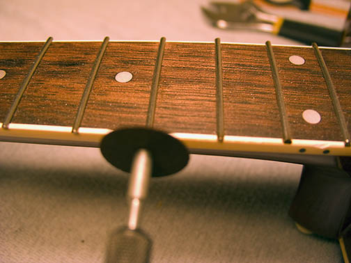 12 flush fret to binding.jpg