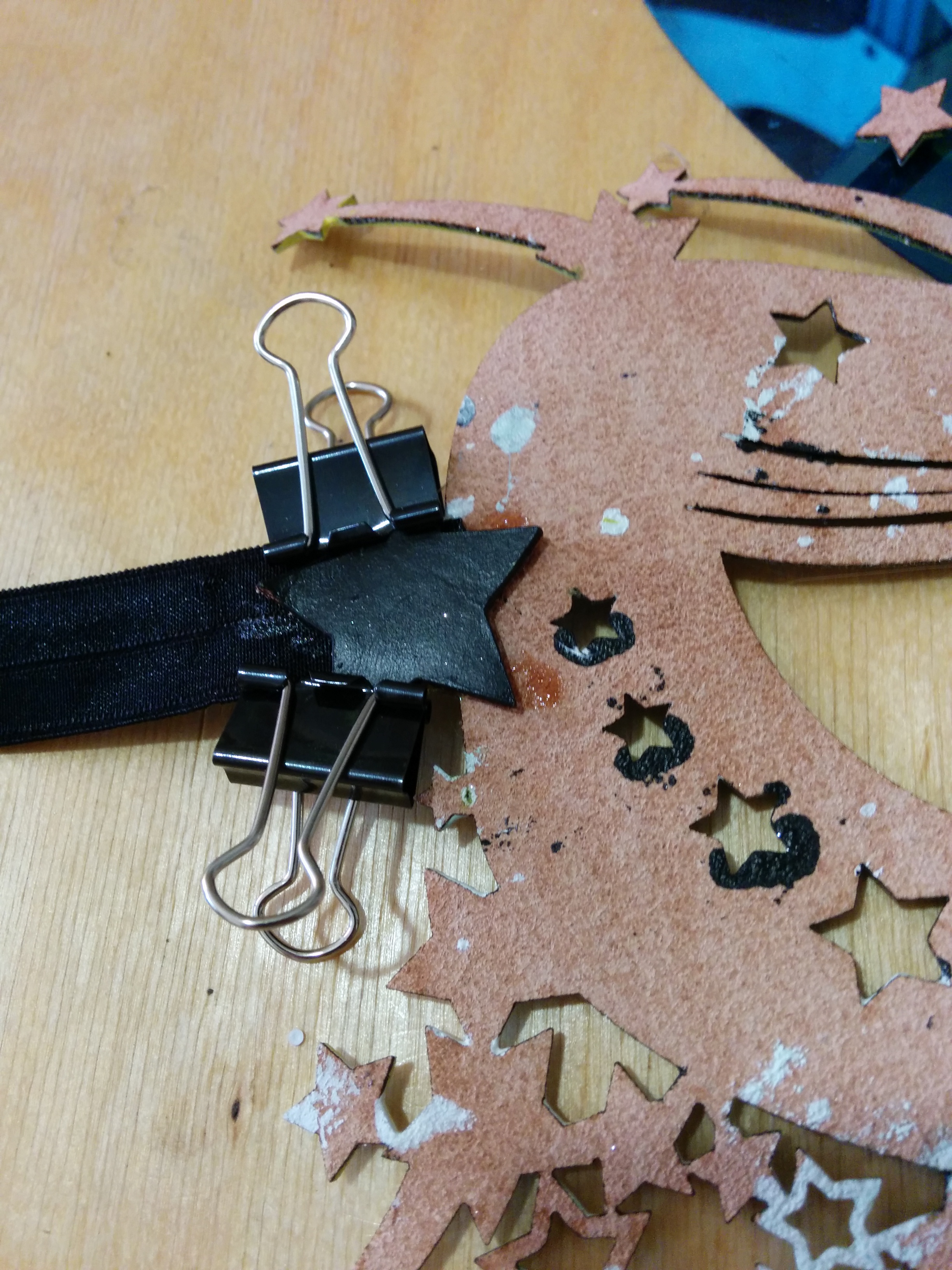 14 clip star caps onto back of mask to hide edges.jpg