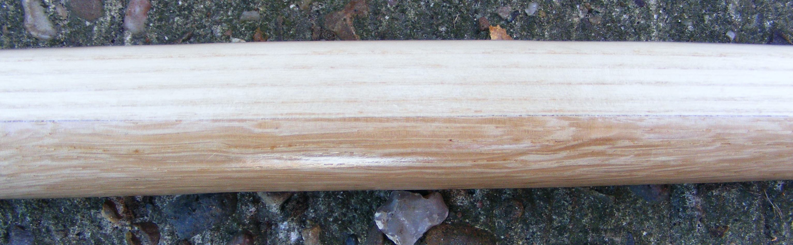 140lb ash-oak bow closeup.jpg