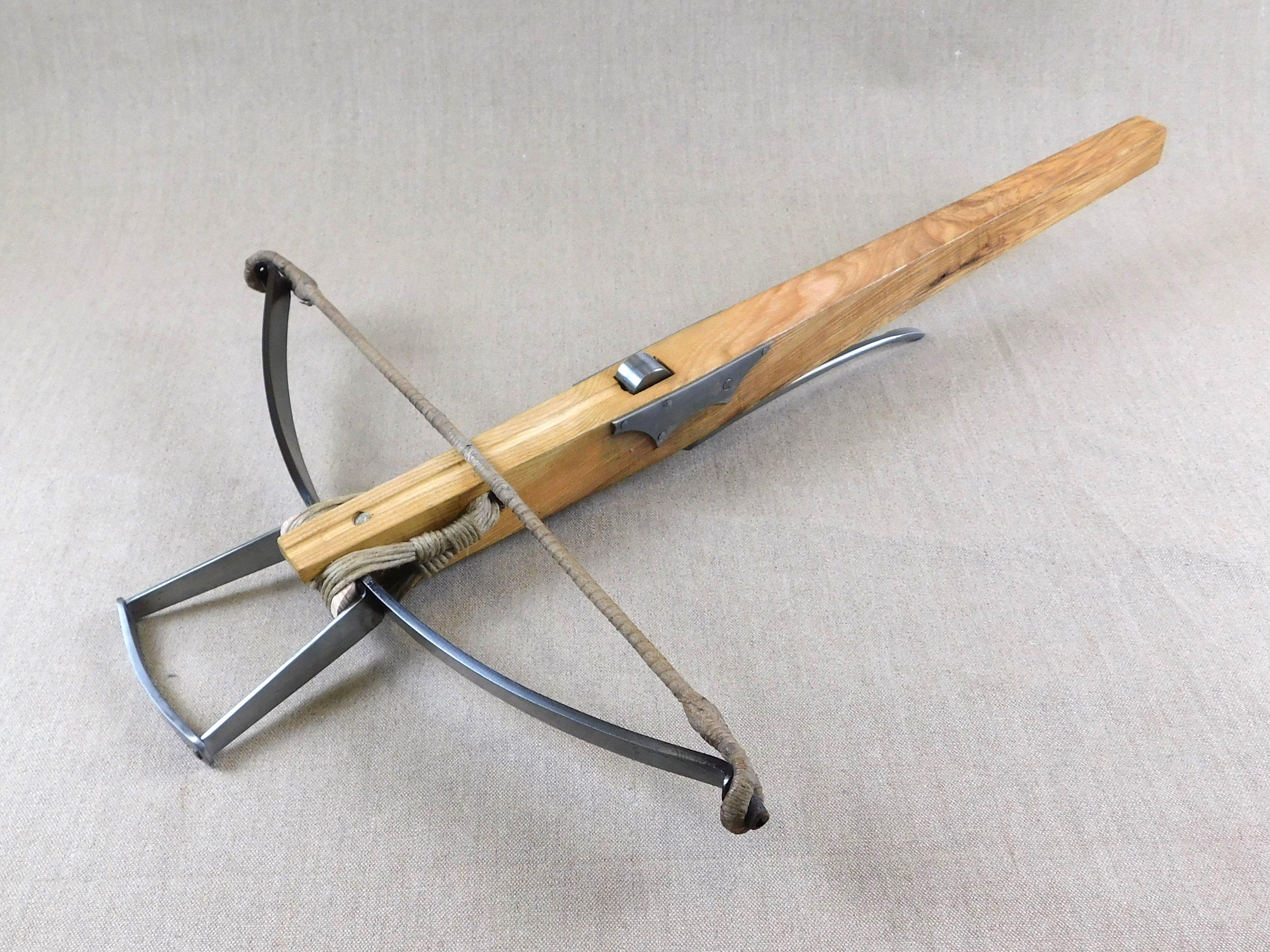 14thC_steel_crossbow_1.jpg