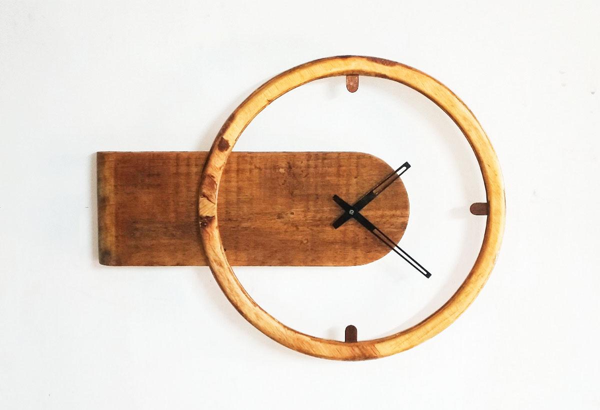 16_wooden-wall-clock_1a.jpg