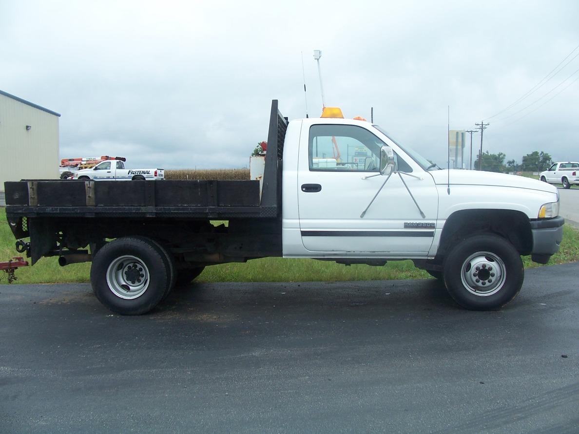 1996 Dodge Flatbed.jpg