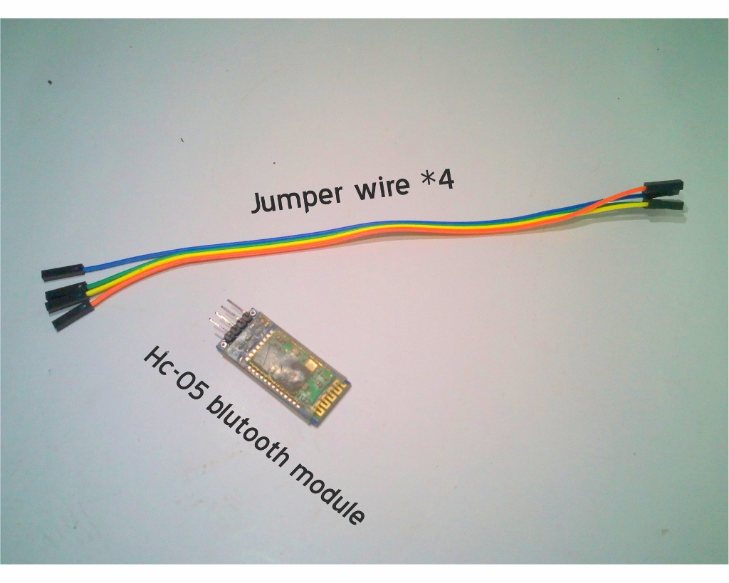 1Jumpuer wire and hc0506 bluetooth module (1024x819).jpg