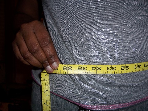 2) measuring my waist.jpg