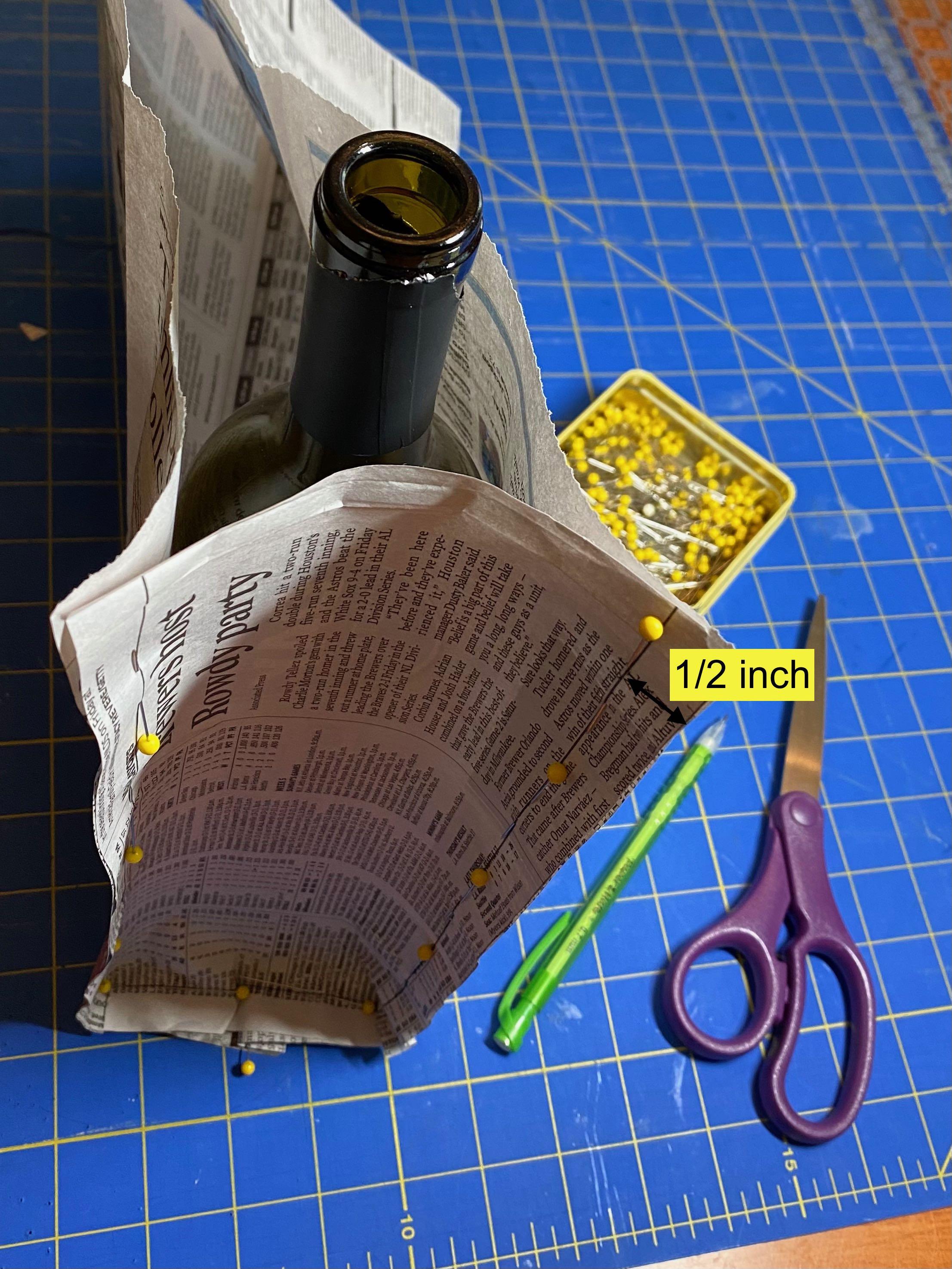 2 newspaper wine tote picnic bag sailcloth diy tutorial how to sharon warren glass.jpeg