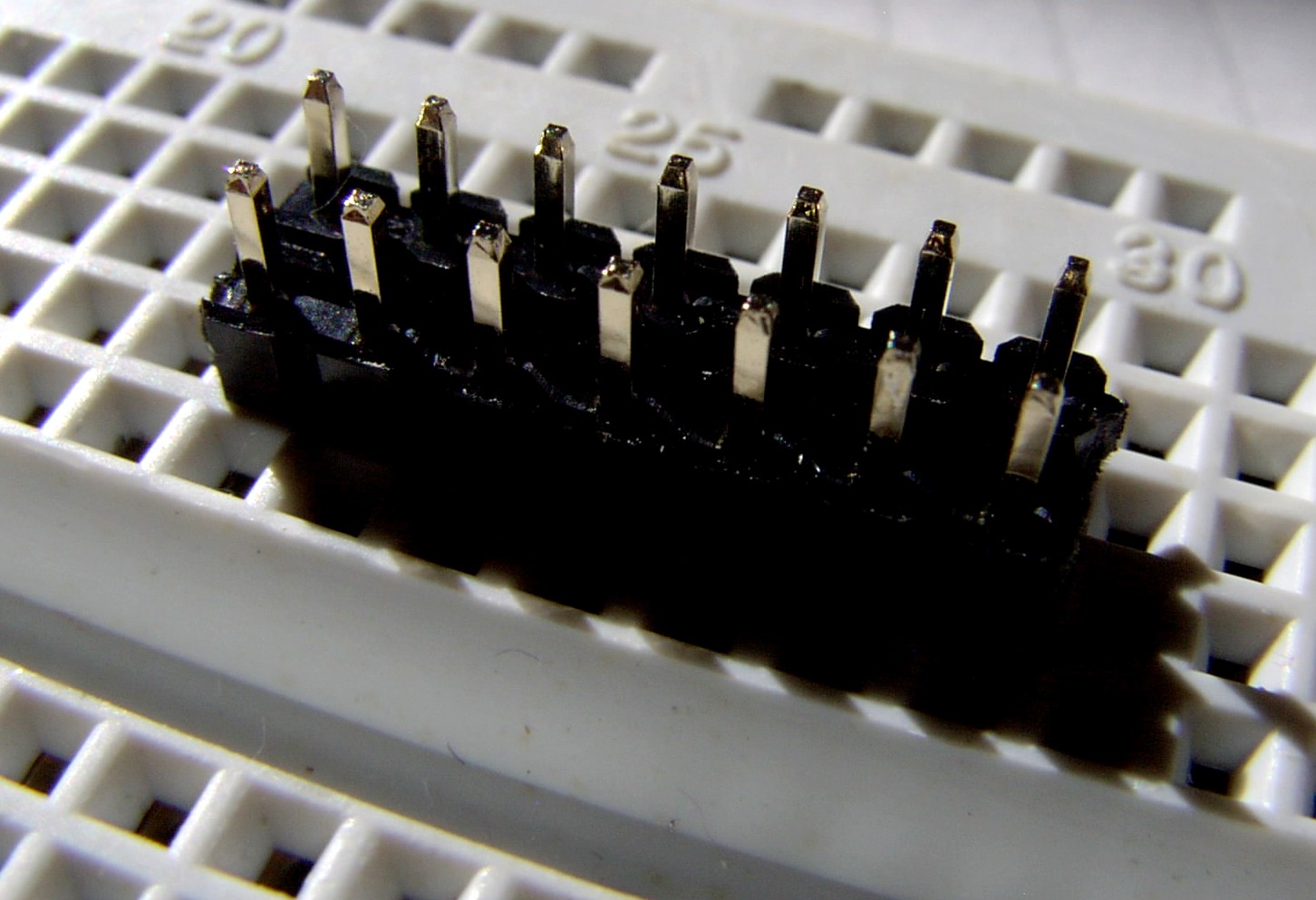 2-rows-m.headers.breadboard.jpg