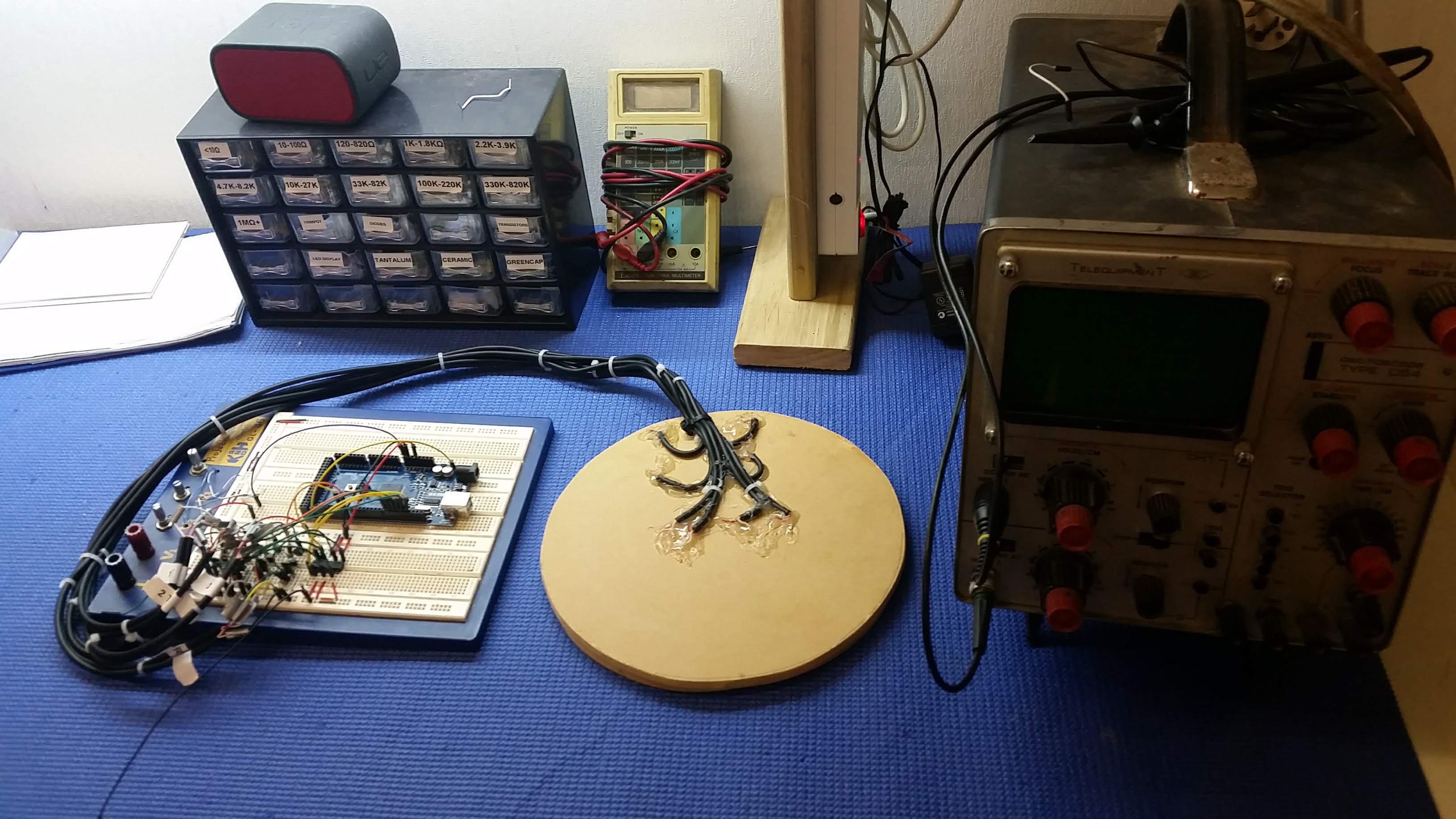 2.93 Test the Breadboard Circuit.jpg