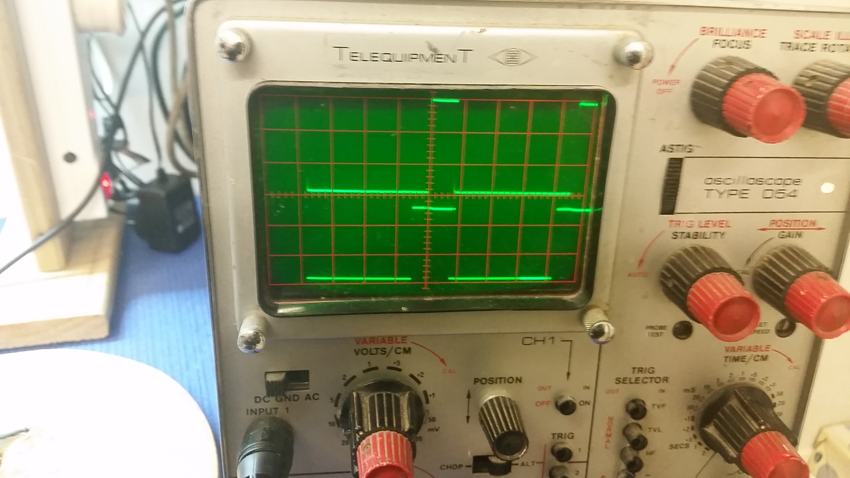 2.96 Lm339 output incorrect RX coil polrarity.jpg