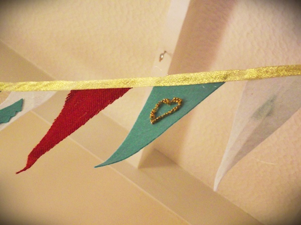 2011_1220christmasbunting0014.JPG