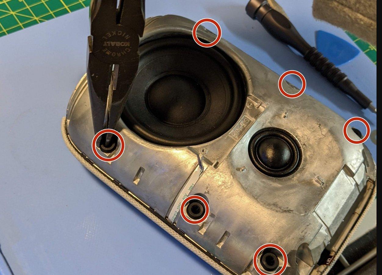 2023-11-04 11.30.54 guide-images.cdn.ifixit.com e2fa5388859c.jpg