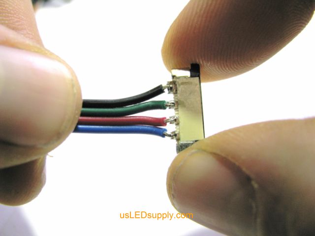 25 RGB Solderless Connection 2 sm.JPG