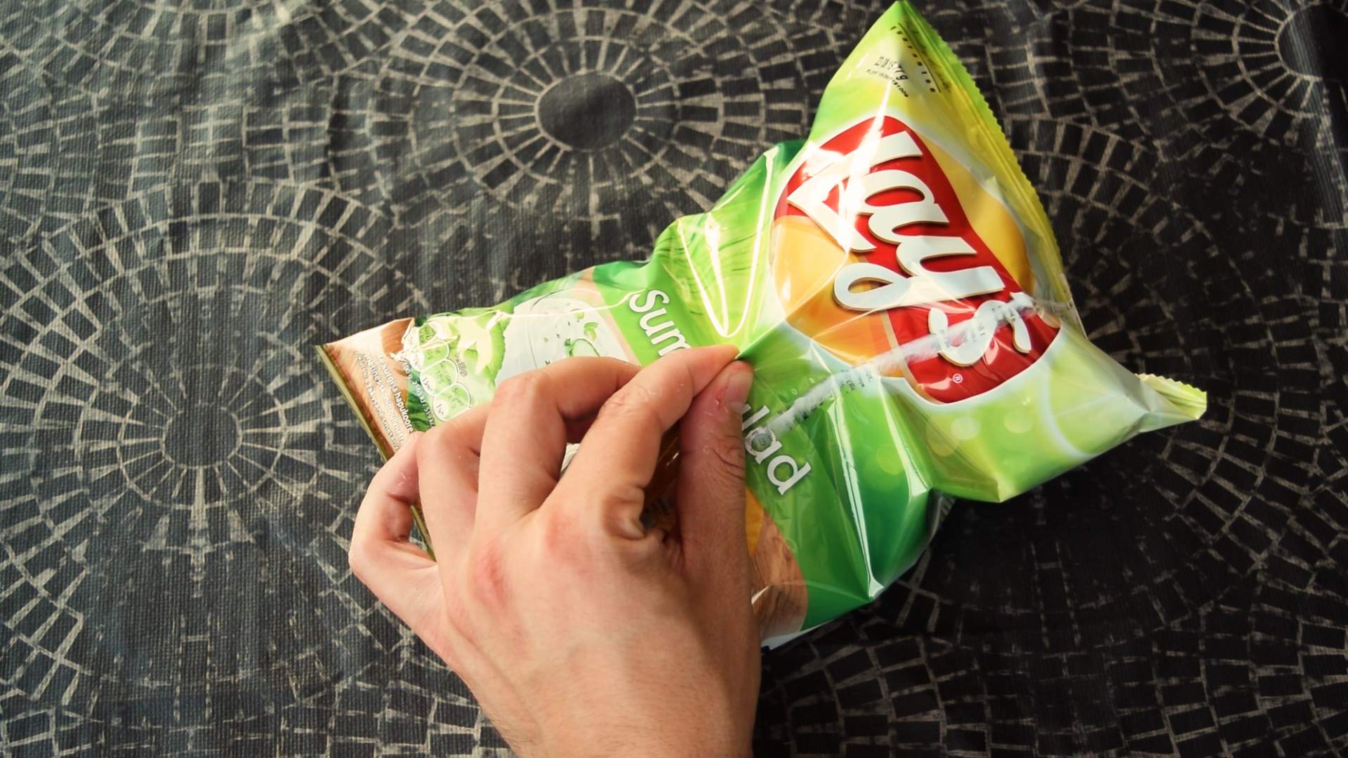 3 Chips Lifehacks_freeze19.bmp