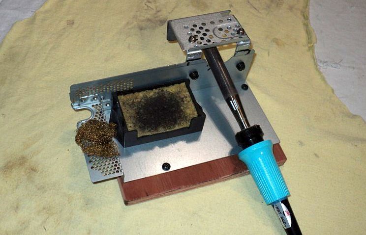 3 In 1 Soldering Stand Headshot.JPG