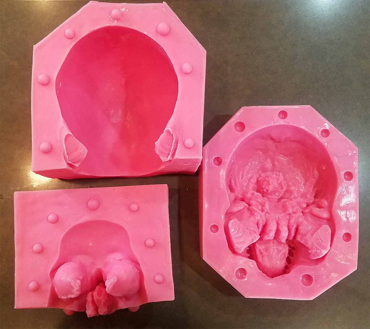 3 part skull mold.jpg