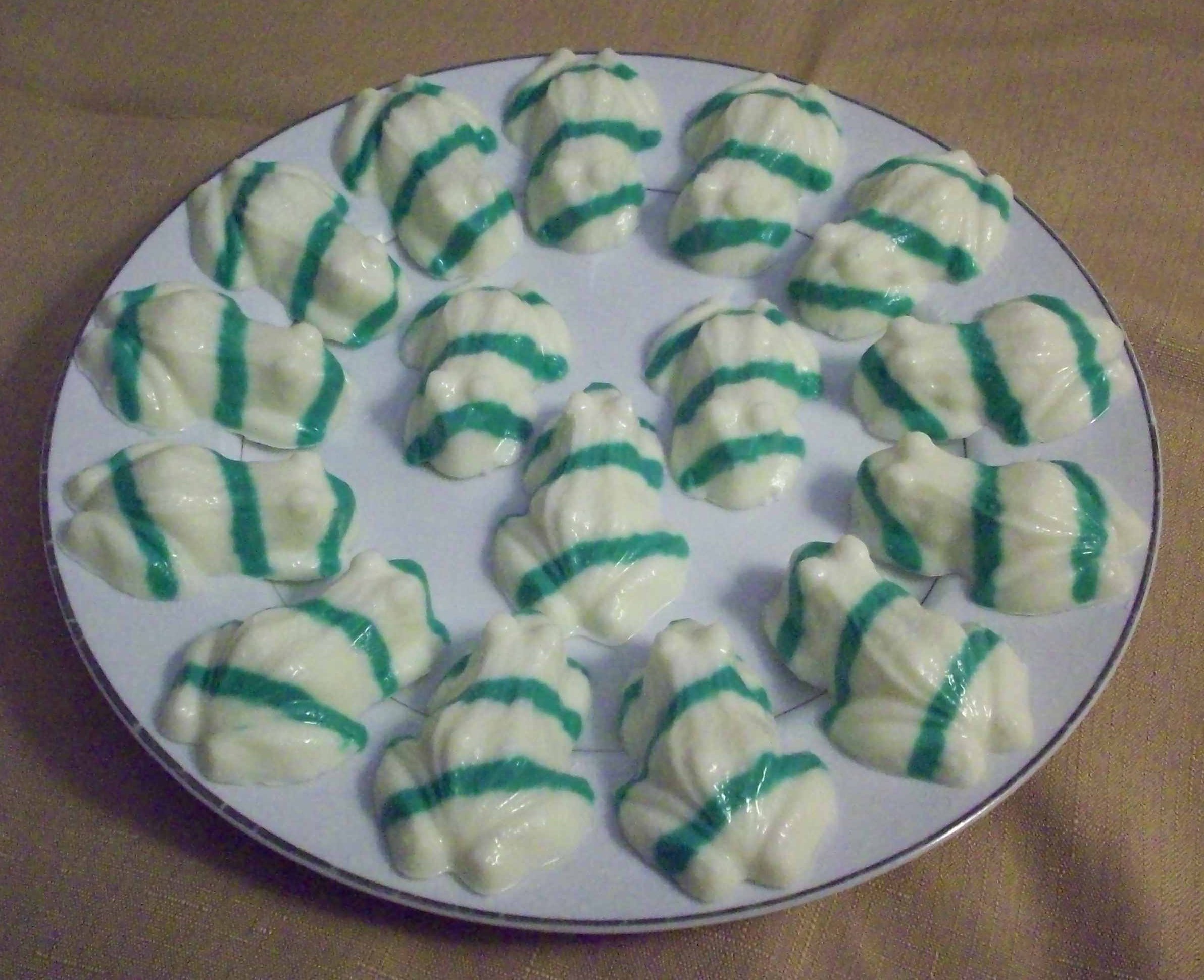 3.1 - Peppermint Toads with Stripes of Guittard's Green Mint Chips.JPG