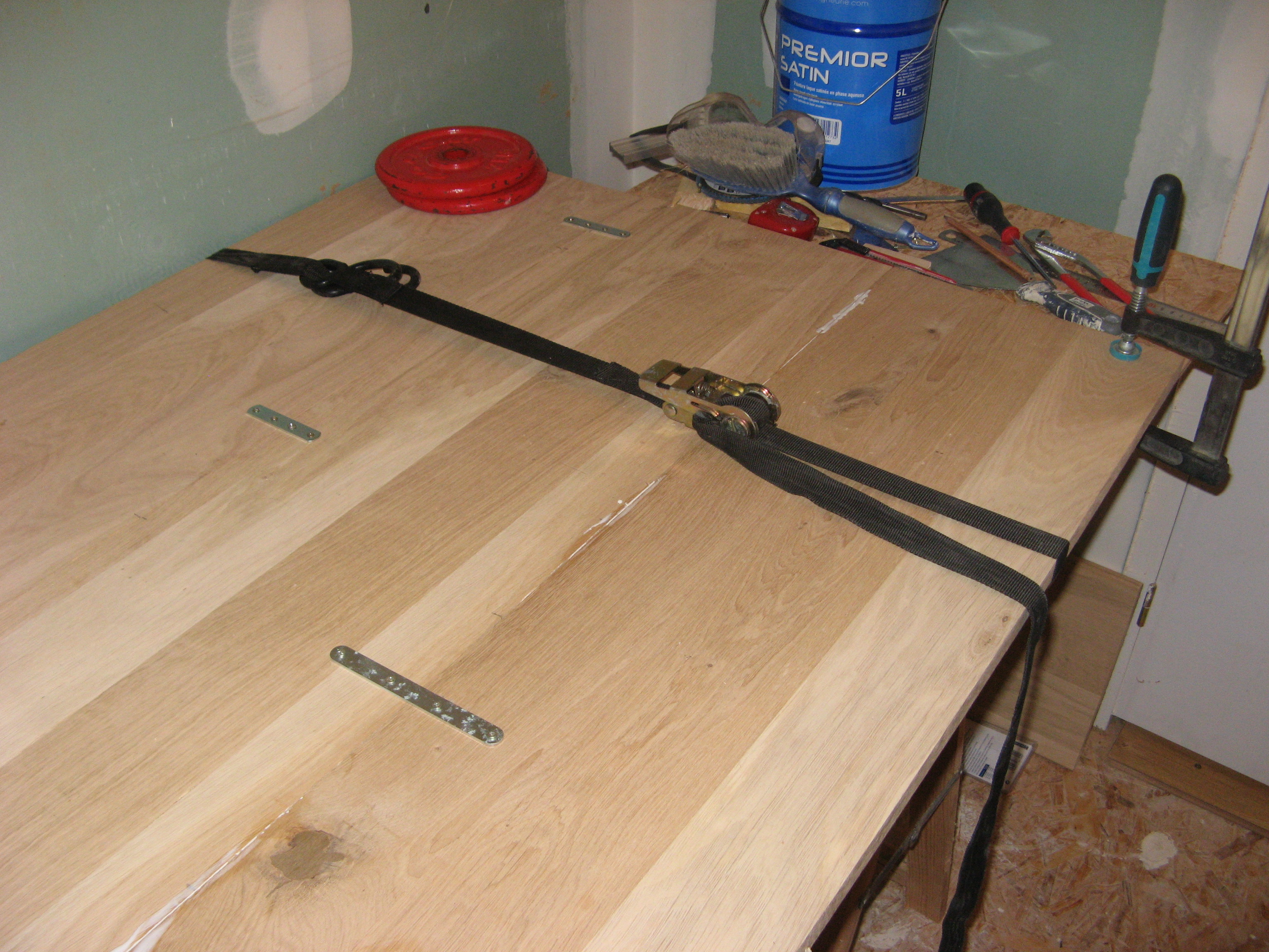 35 tron desk plank assembly 4.JPG