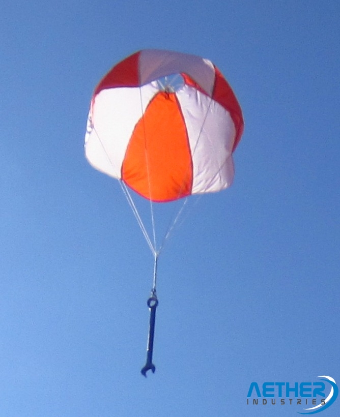 36__parachute_in_flight_w__wrench_170893814.jpg