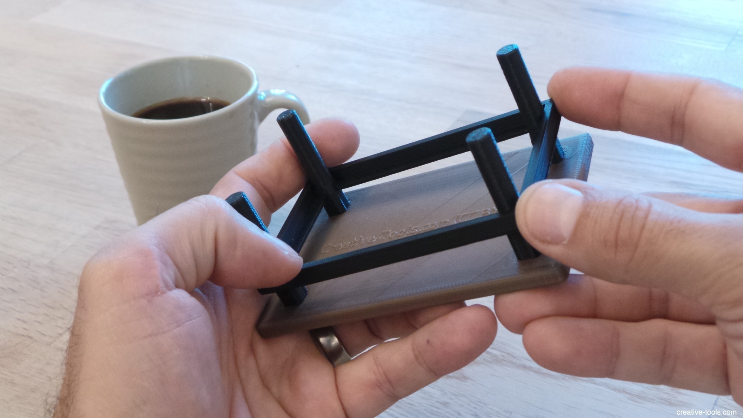 3D-printable coffee table (coaster) v06.jpg