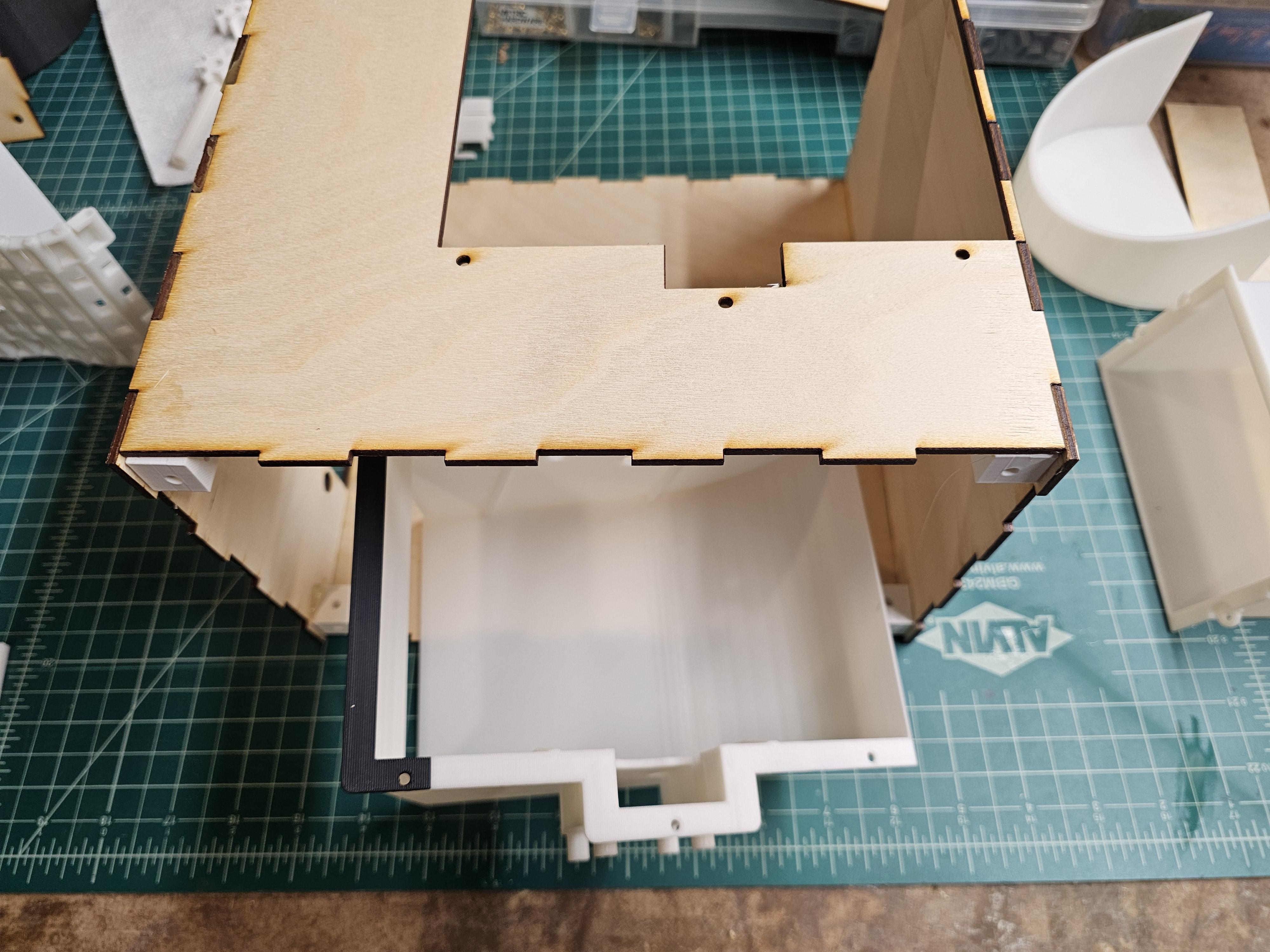 3D_Printed_Cartidge_Mount_Placed_Inside_Enclosure.jpg