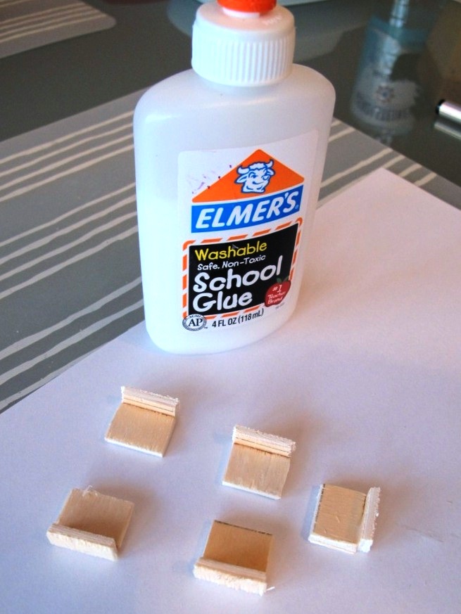 3_08_glue_top_plates_to_holders.JPG