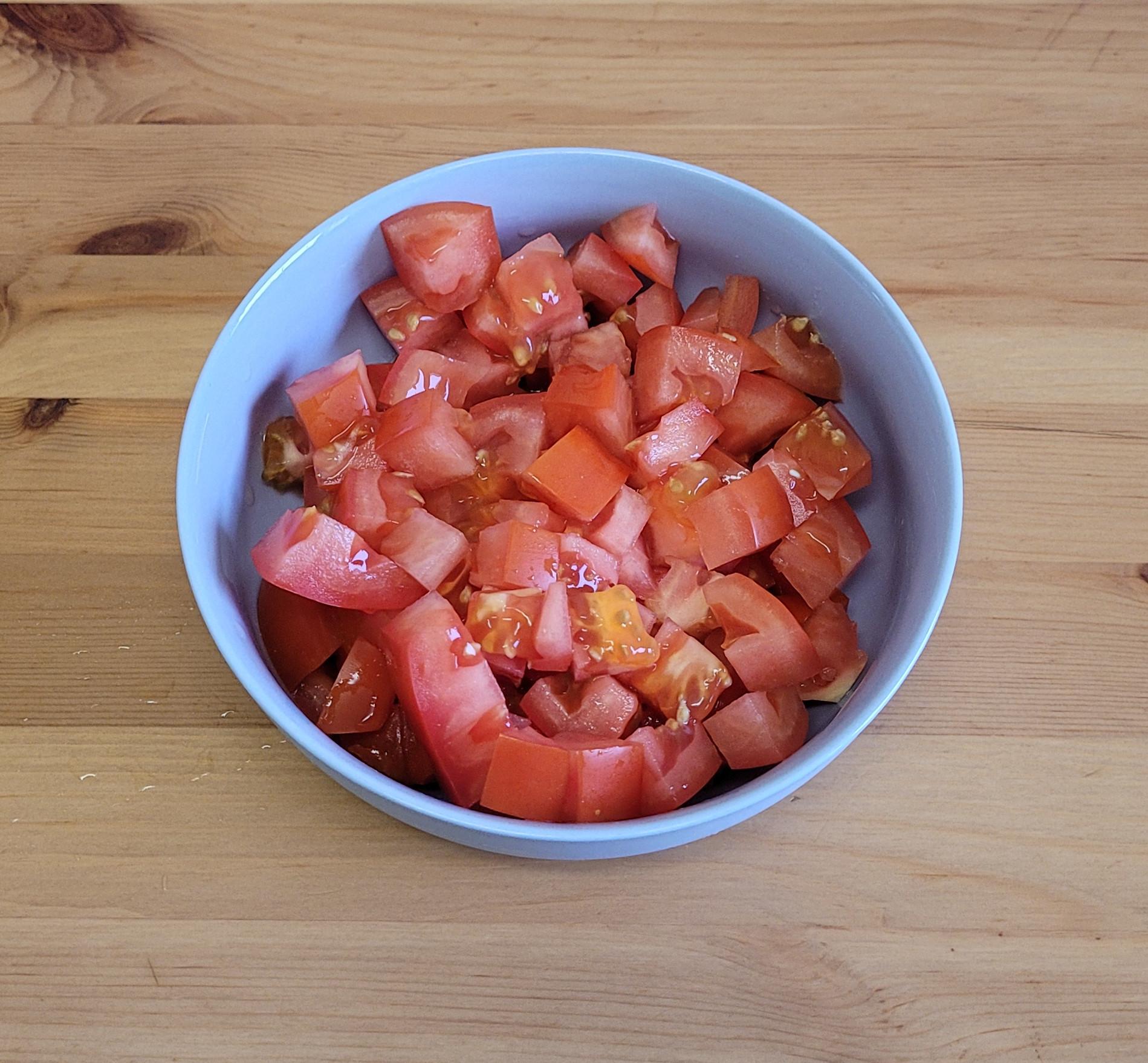 4 - cut tomato.jpg