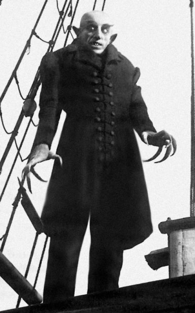 4 Nosferatu-1922.jpg