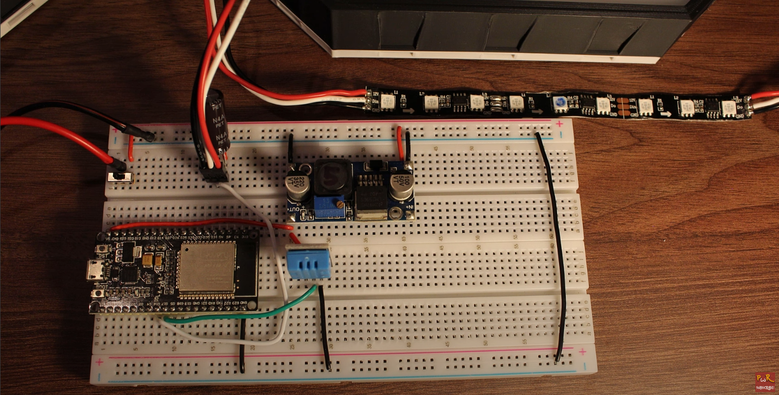 4-digits_breadboard2.png