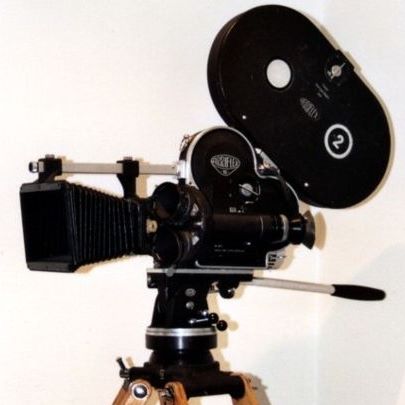 459px-ARRI_16_Stativc.jpg