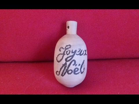 49 - Christmas ornament / Boule de Noel