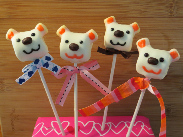 4MarshmallowBearPops_bySparkedIdeasOnYouTube.JPG